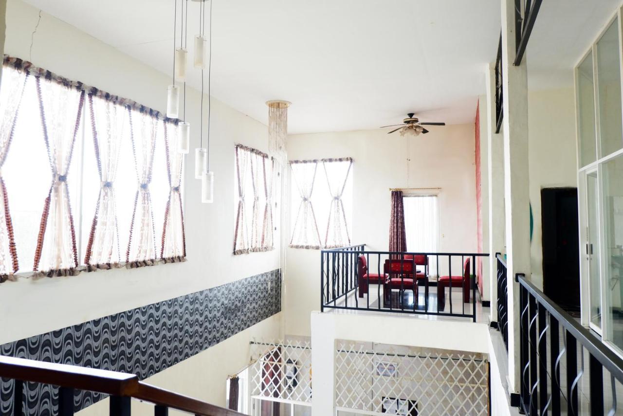 Olive Guest House Bumi Mas Raya Banjarmasin  Exterior photo